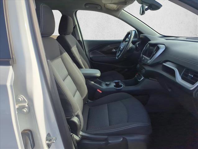 Used 2024 GMC Terrain SLE image 20