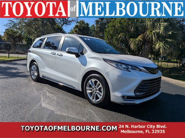 Used 2022 Toyota Sienna Limited