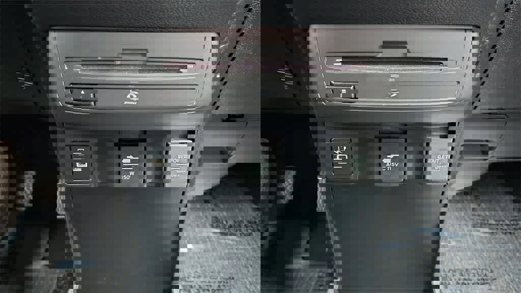 Used 2023 Honda Odyssey Elite image 18