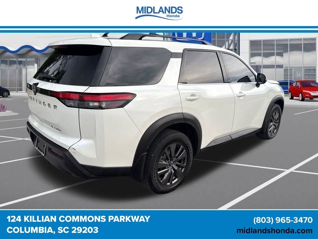 Used 2022 Nissan Pathfinder SV AWD/4WD image 14