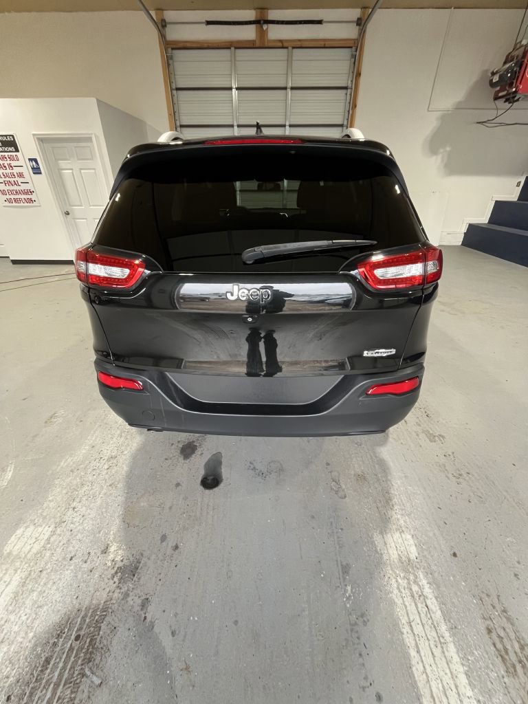 Used 2014 Jeep Cherokee Latitude w/ Comfort/Convenience Group image 3