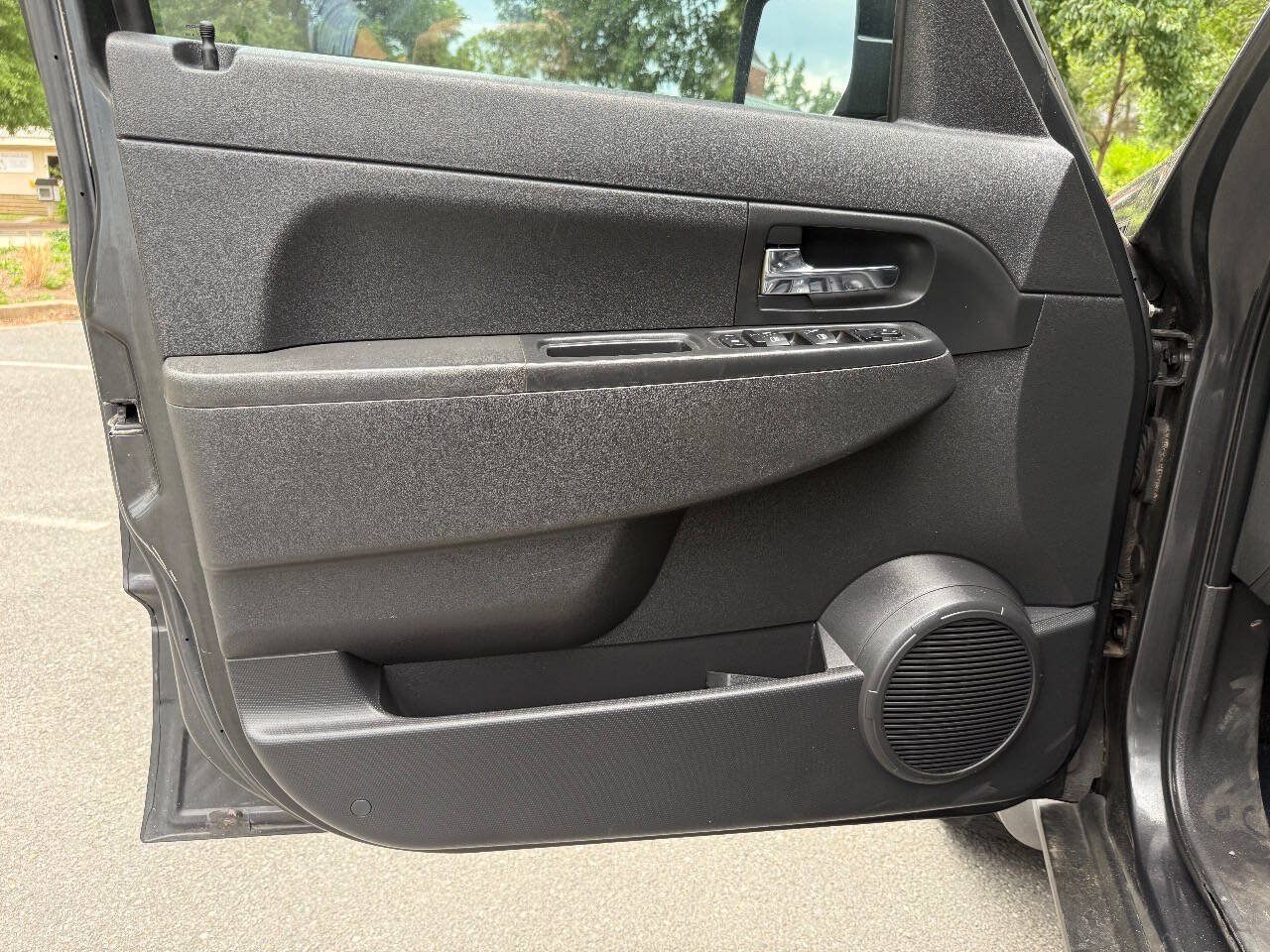 Used 2011 Jeep Liberty Sport w/ Popular Equipment Group AWD/4WD image 12