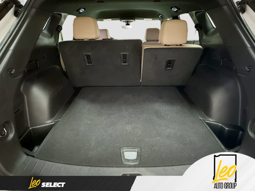 Used 2022 Chevrolet Blazer Premier w/ Enhanced Convenience Package AWD/4WD image 30