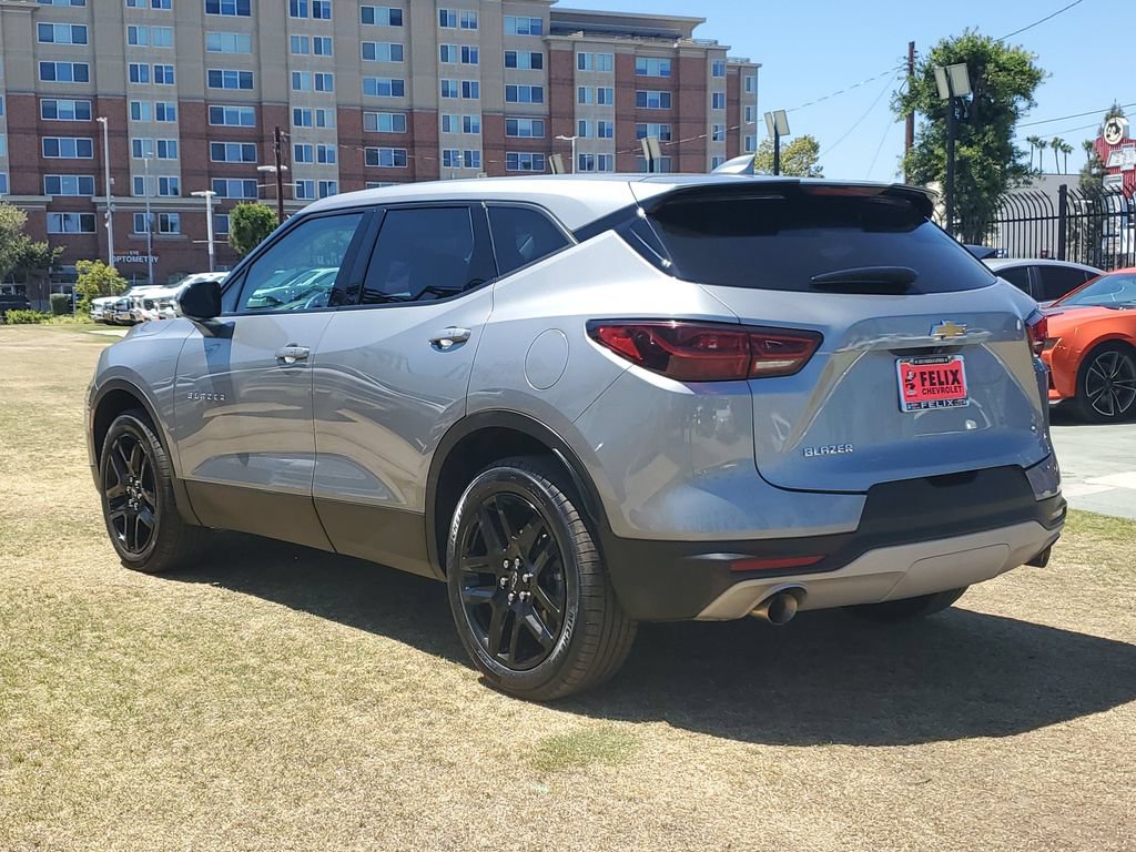 Used 2023 Chevrolet Blazer LT w/ Driver Confidence Package FWD image 5