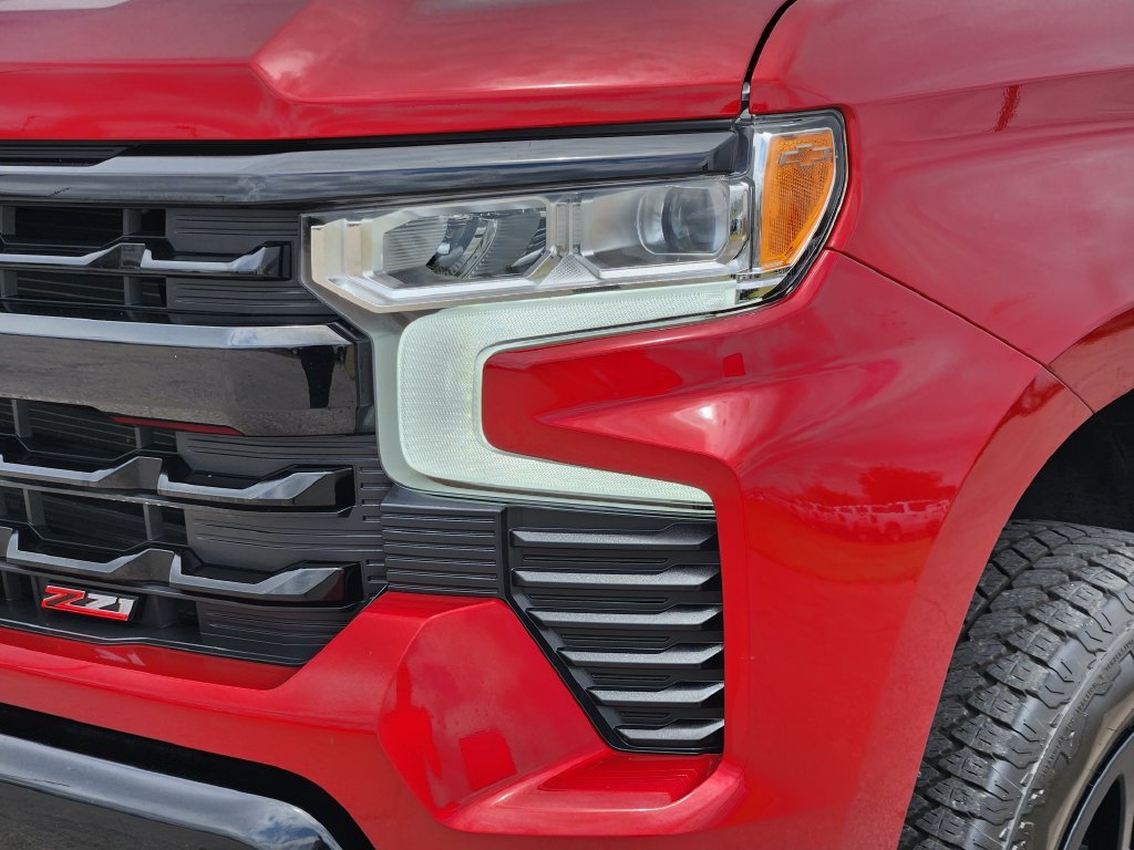 Used 2025 Chevrolet Silverado 1500 LT Trail Boss AWD/4WD image 8