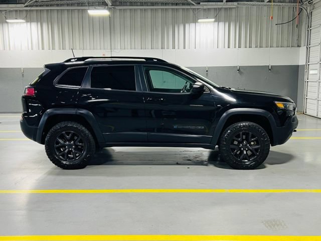 Used 2019 Jeep Cherokee Latitude AWD/4WD image 18