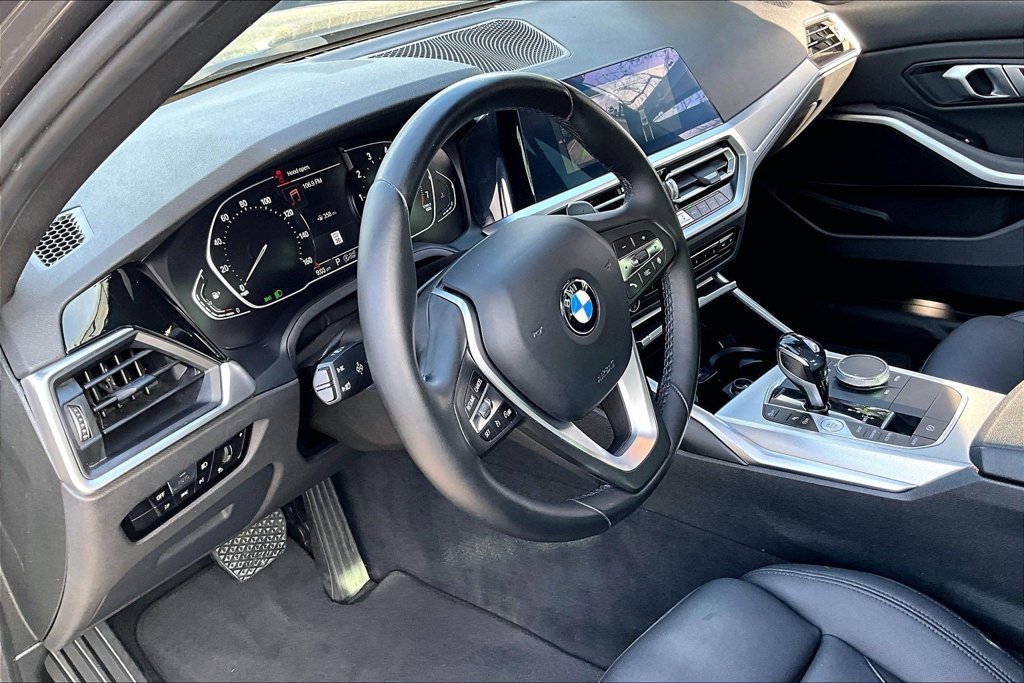 Used 2021 BMW 330i Sedan w/ Driving Assistance Package RWD image 14