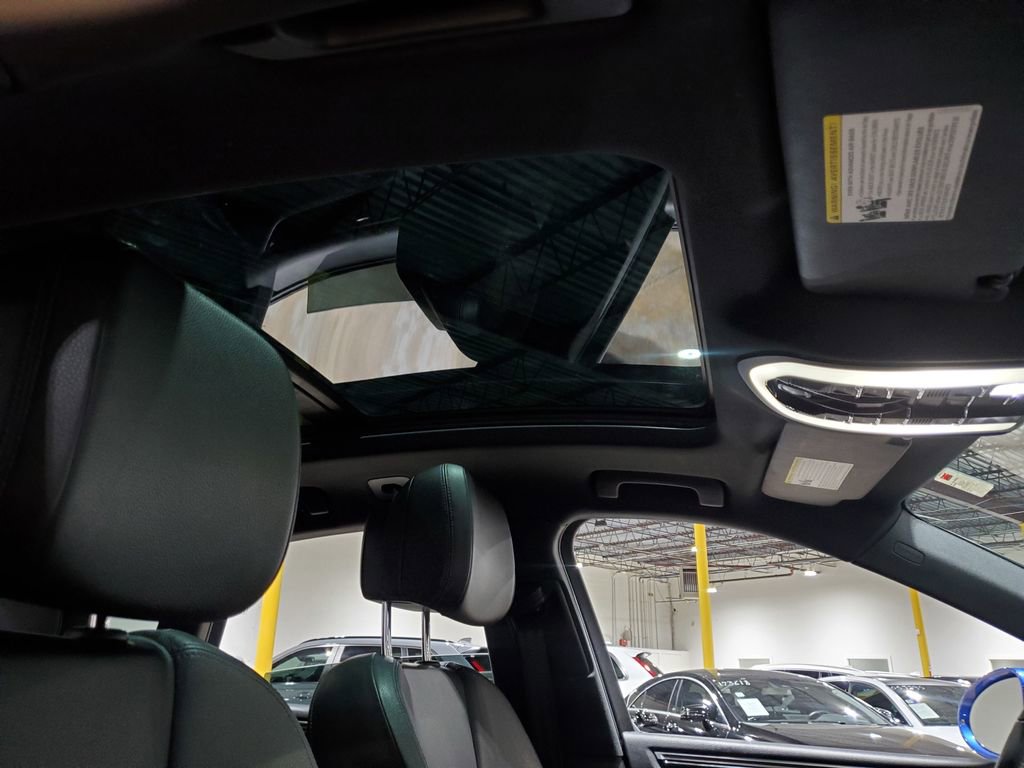 Used 2017 Porsche Macan image 16