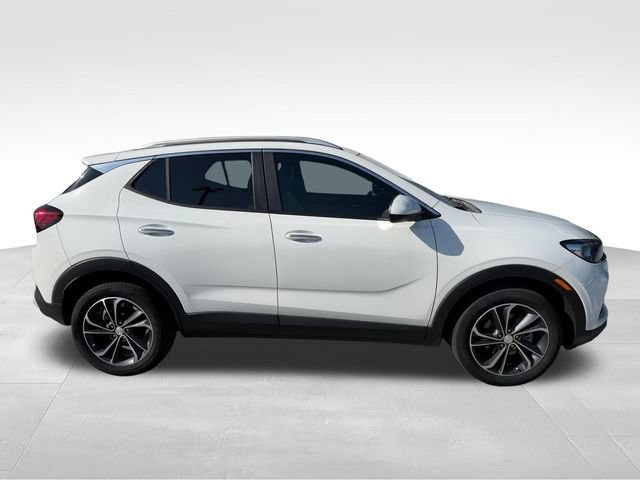 Used 2023 Buick Encore GX Select FWD image 4