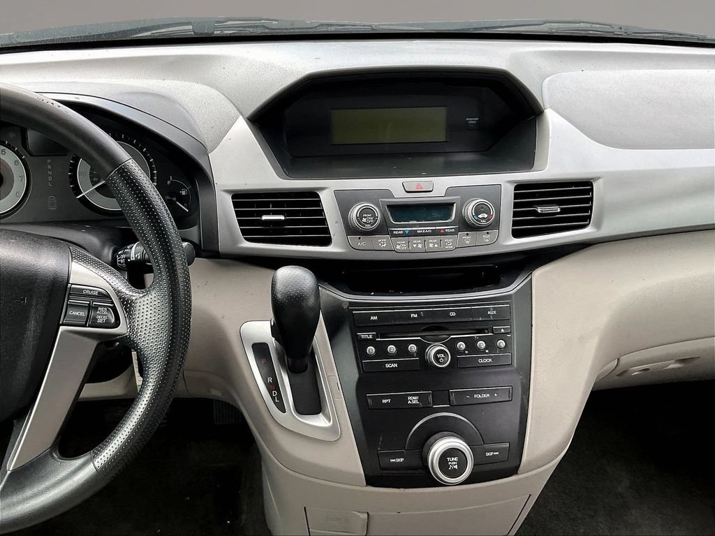 Used 2011 Honda Odyssey LX image 9