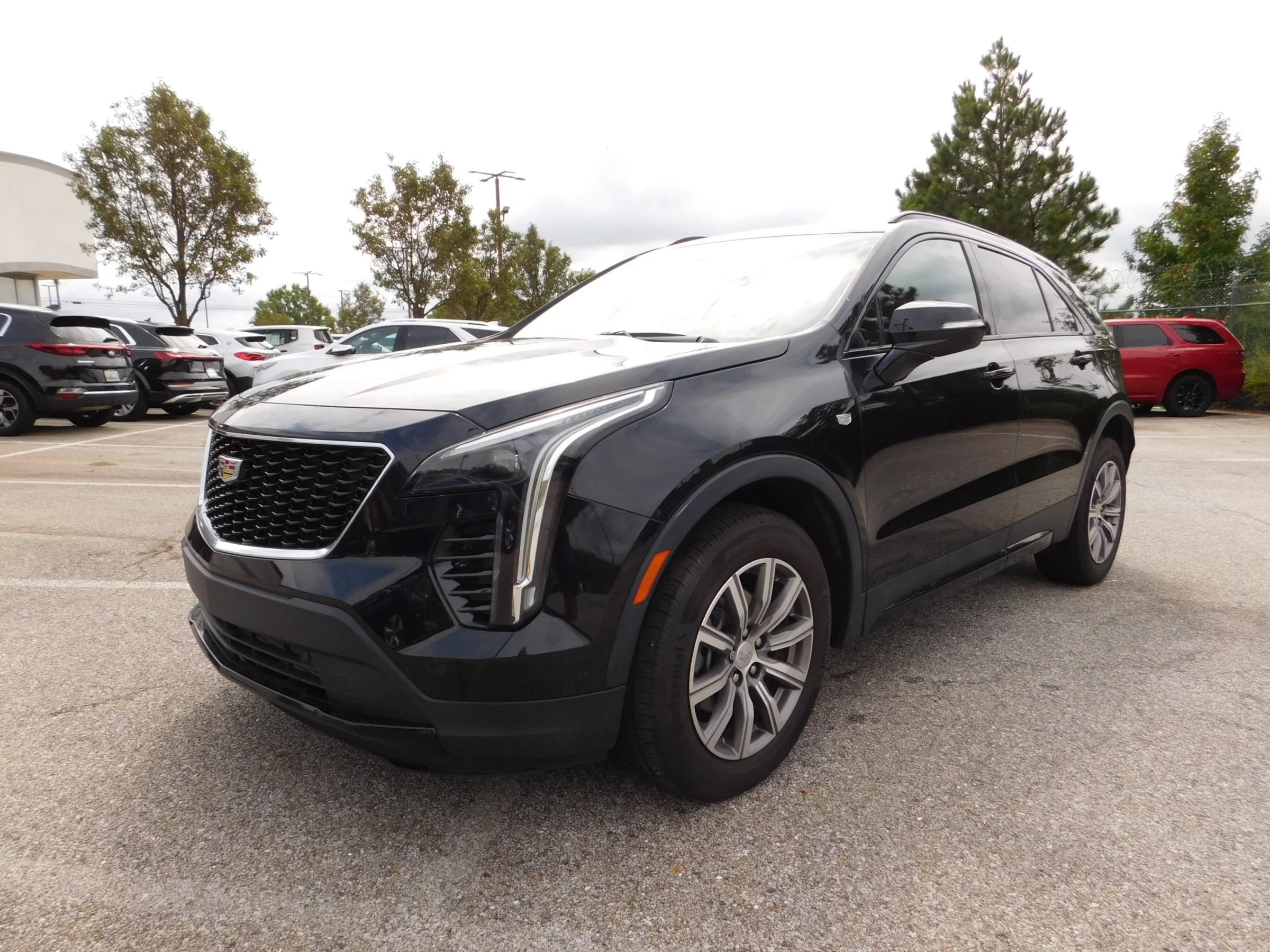 Used 2023 Cadillac XT4 Sport AWD/4WD image 3