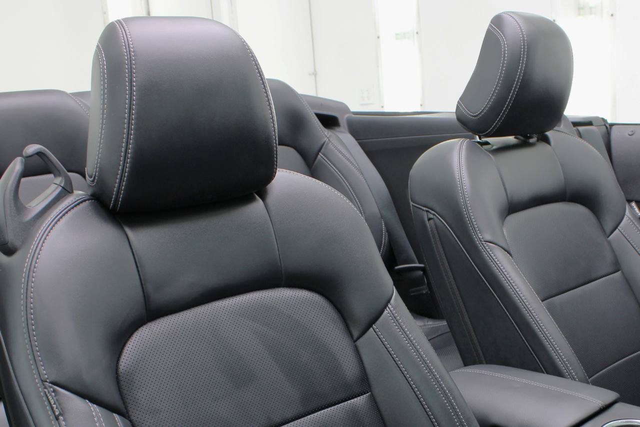 Used 2025 Ford Mustang Premium RWD image 49