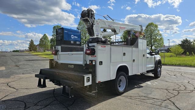 New 2025 Ford F550 4x4 Regular Cab Super Duty image 3