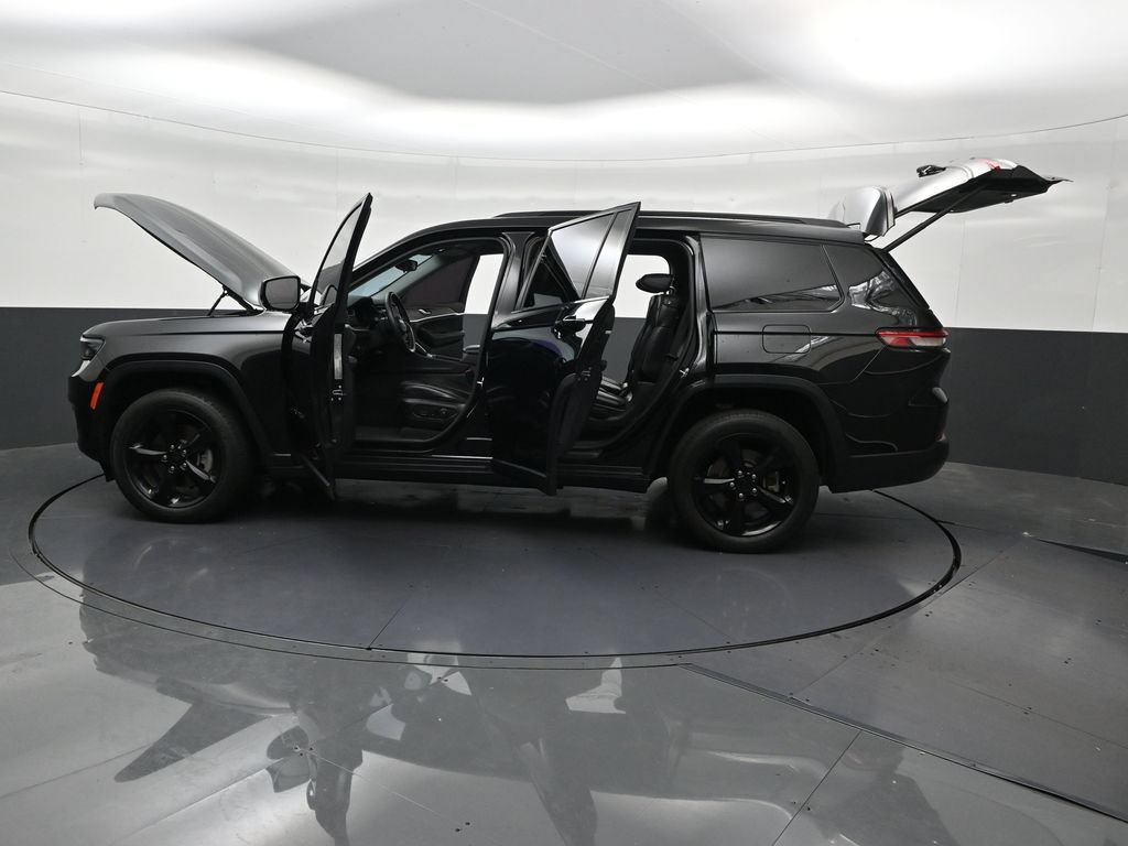 Used 2022 Jeep Grand Cherokee L Limited w/ Black Appearance Package RWD image 39