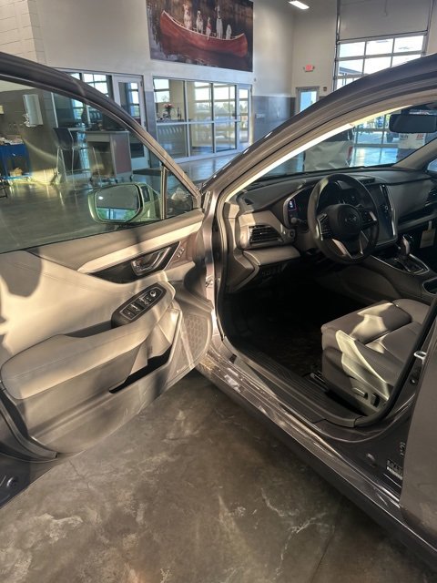 New 2025 Subaru Legacy Limited w/ Popular Package #3 image 8