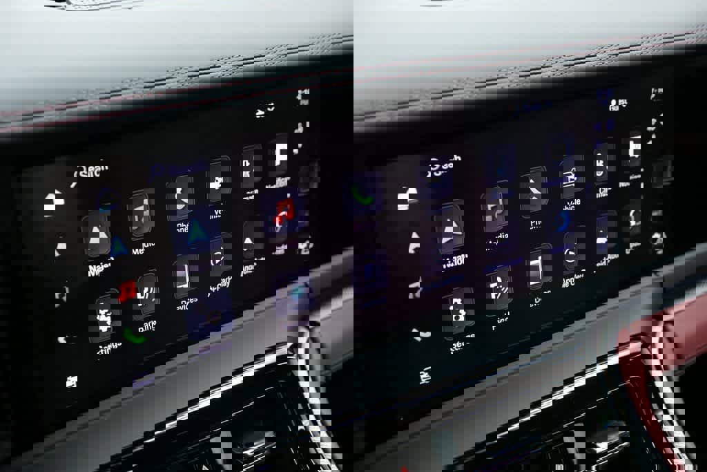 New 2025 Porsche Panamera 4 image 15