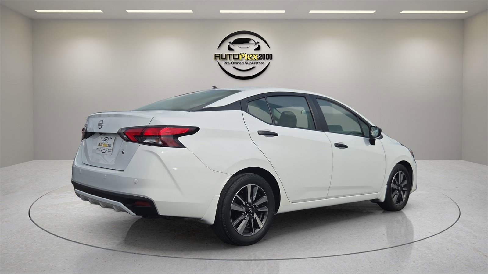 Used 2025 Nissan Versa S w/ S Plus Package image 7