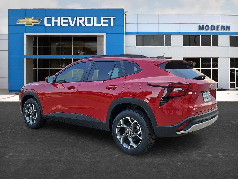 New 2026 Chevrolet Trax LT FWD image 3