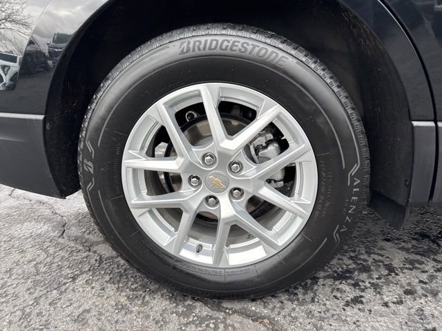 Certified 2024 Chevrolet Equinox LT AWD/4WD image 9