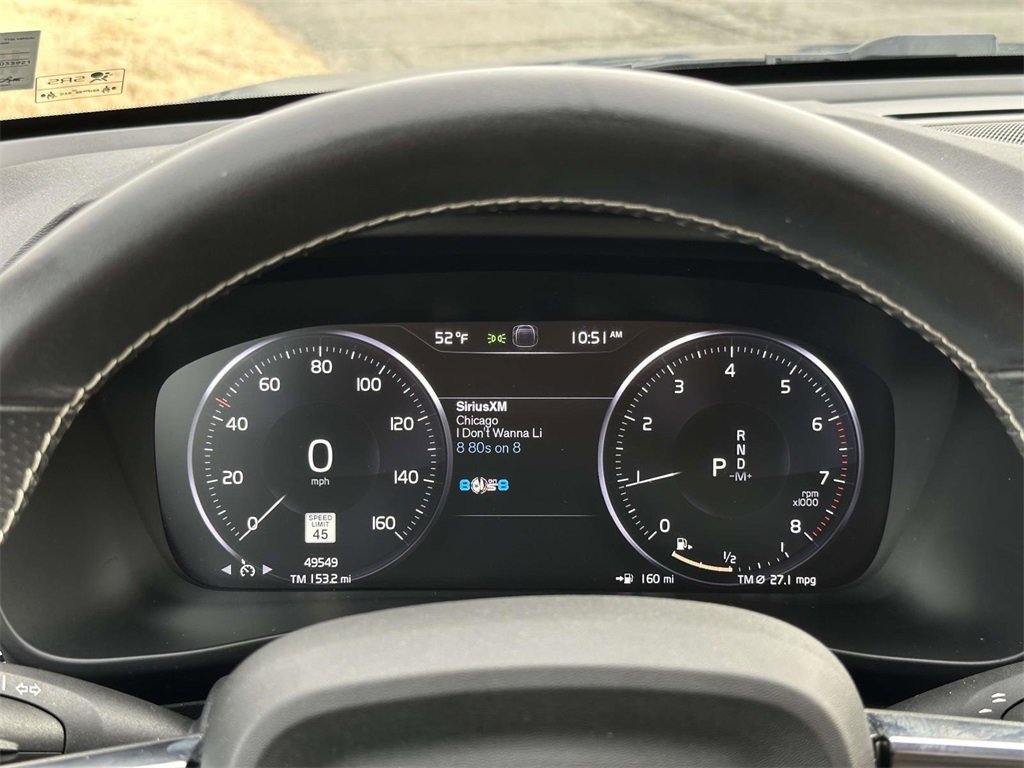 Used 2021 Volvo XC40 T5 R-Design w/ Climate Package image 11