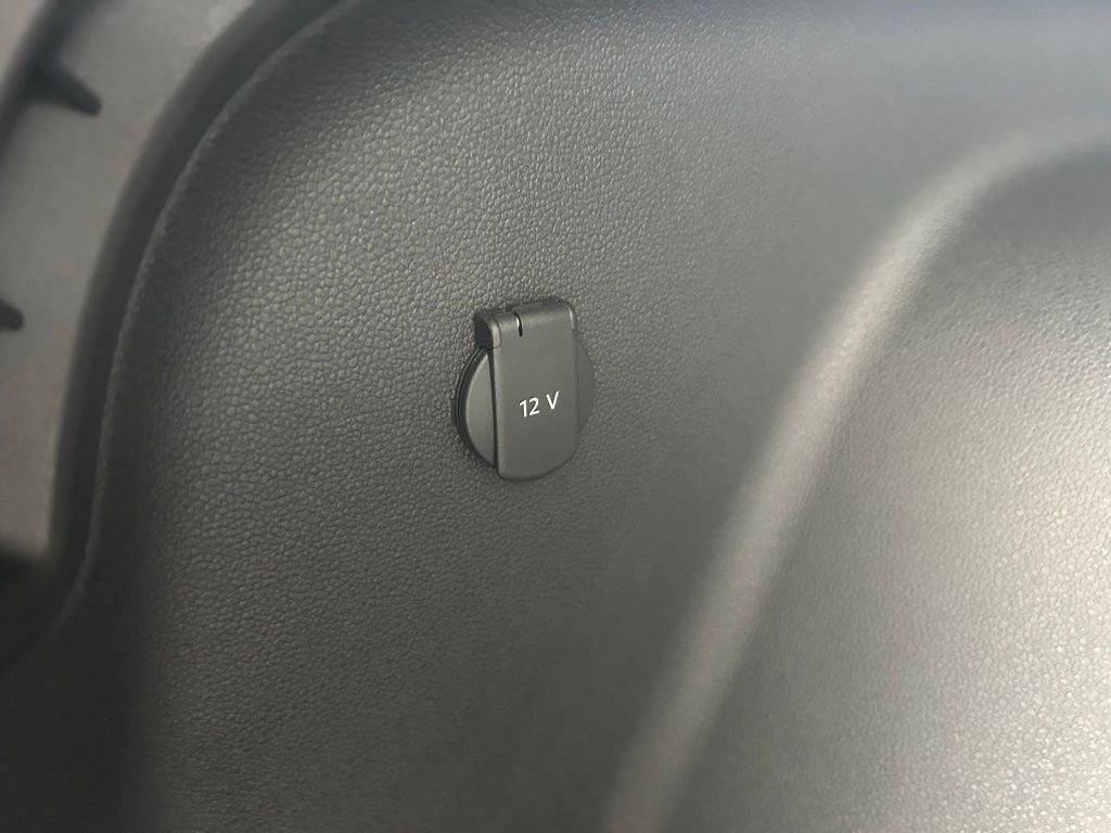 New 2026 Volkswagen Atlas Cross Sport SE image 44