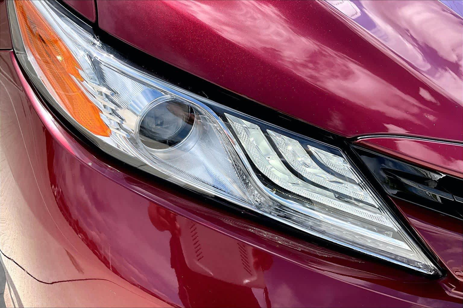 Used 2019 Toyota Camry XLE FWD image 24