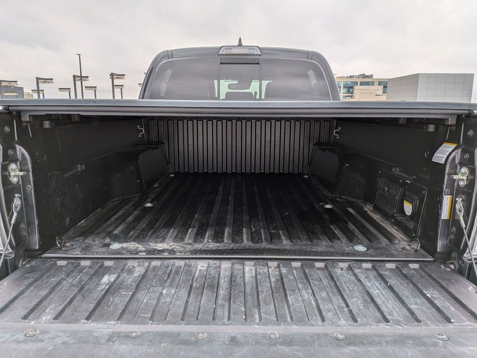 Used 2019 Toyota Tacoma Limited image 27