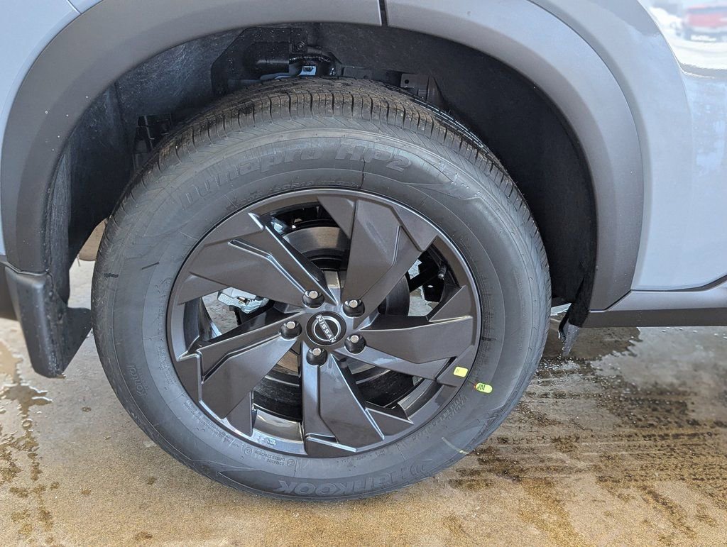 New 2026 Nissan Rogue SV image 10