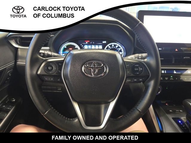 Used 2023 Toyota Venza XLE image 22