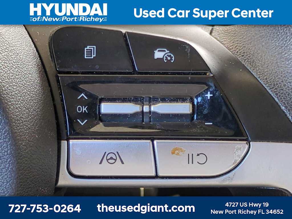 Used 2025 Hyundai Elantra SE FWD image 25