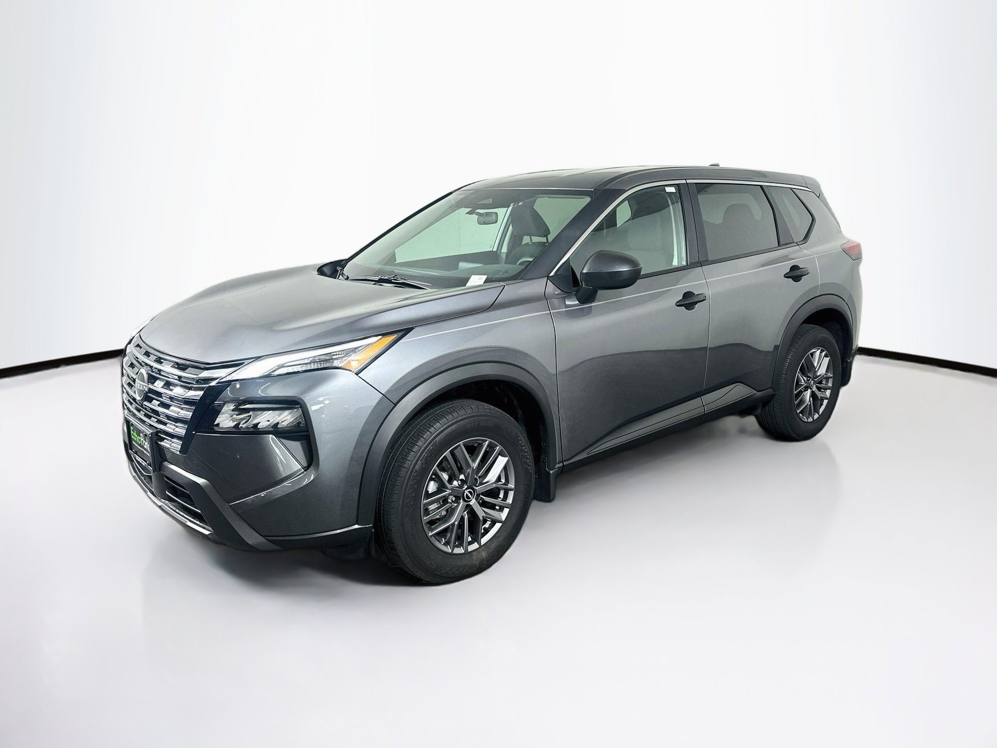 Used 2025 Nissan Rogue S FWD image 3