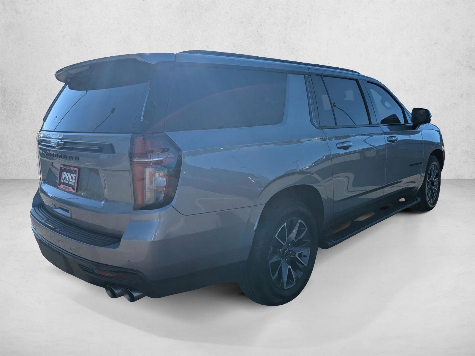Used 2023 Chevrolet Suburban Z71 w/ Z71 Off-Road Package AWD/4WD image 5