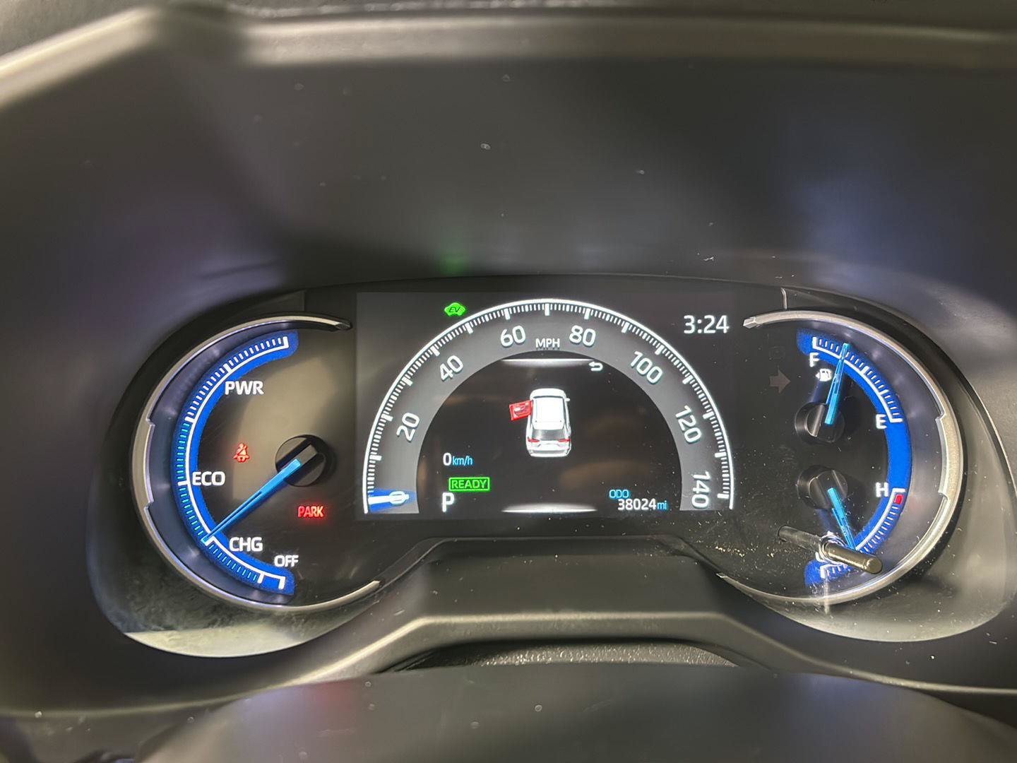 Used 2025 Toyota RAV4 LE AWD/4WD image 3