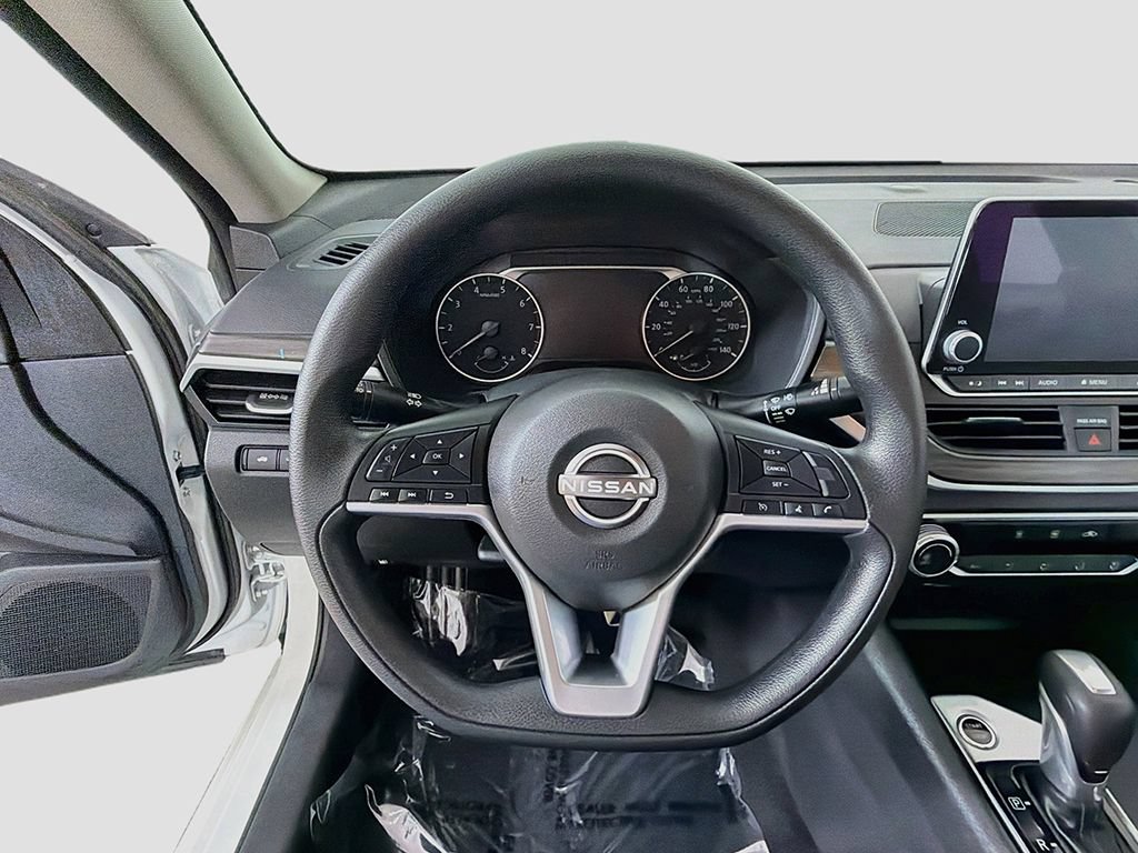 Used 2025 Nissan Altima 2.5 SV AWD/4WD image 29
