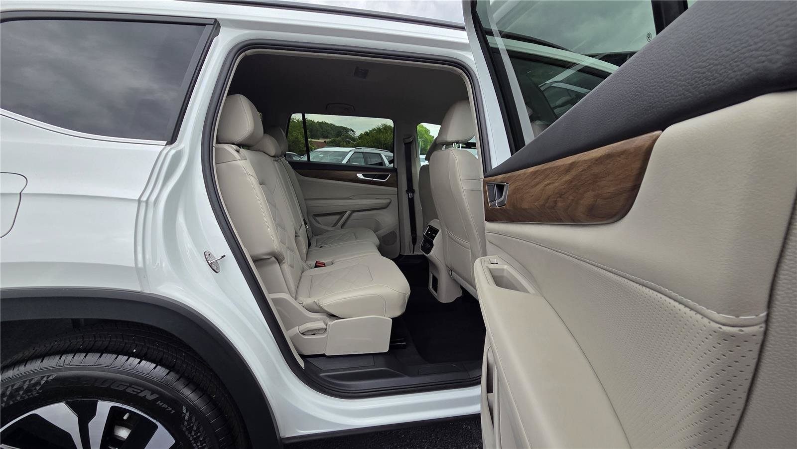 Certified 2026 Volkswagen Atlas SE AWD/4WD image 36