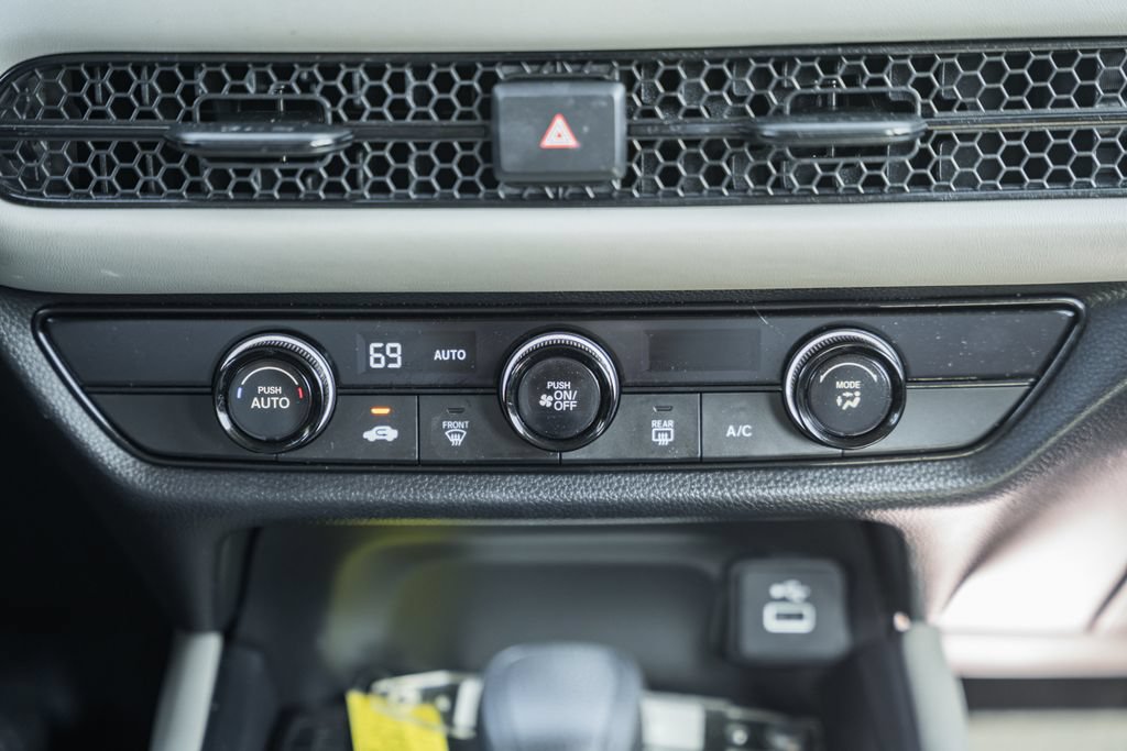 Certified 2024 Honda HR-V LX image 19
