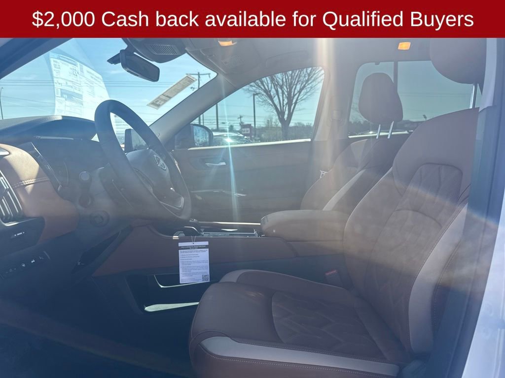 New 2026 Nissan Pathfinder Platinum image 18