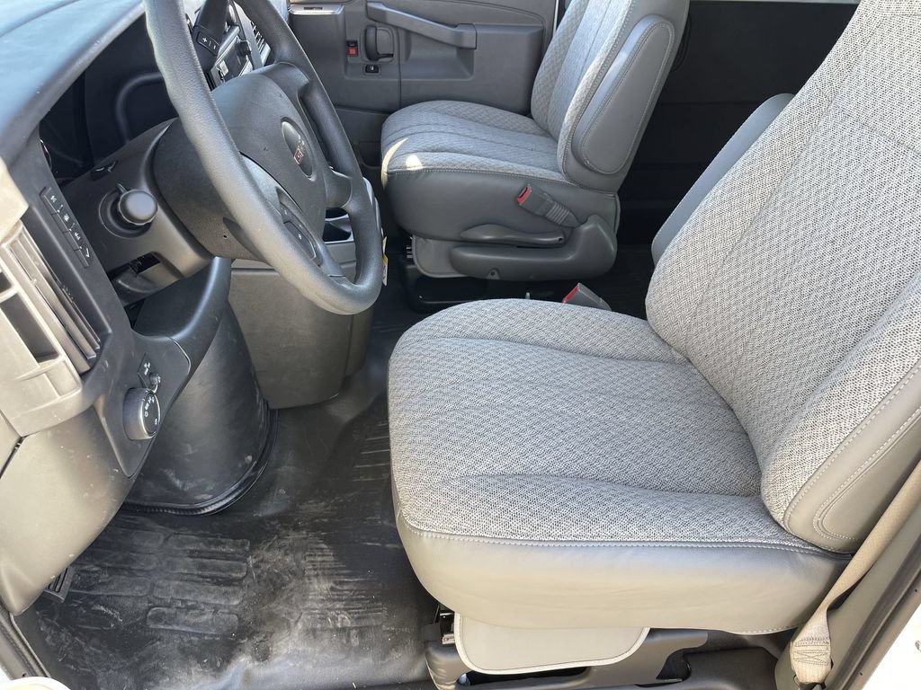 New 2025 GMC Savana 2500 Extended w/ Driver Convenience Package RWD image 19