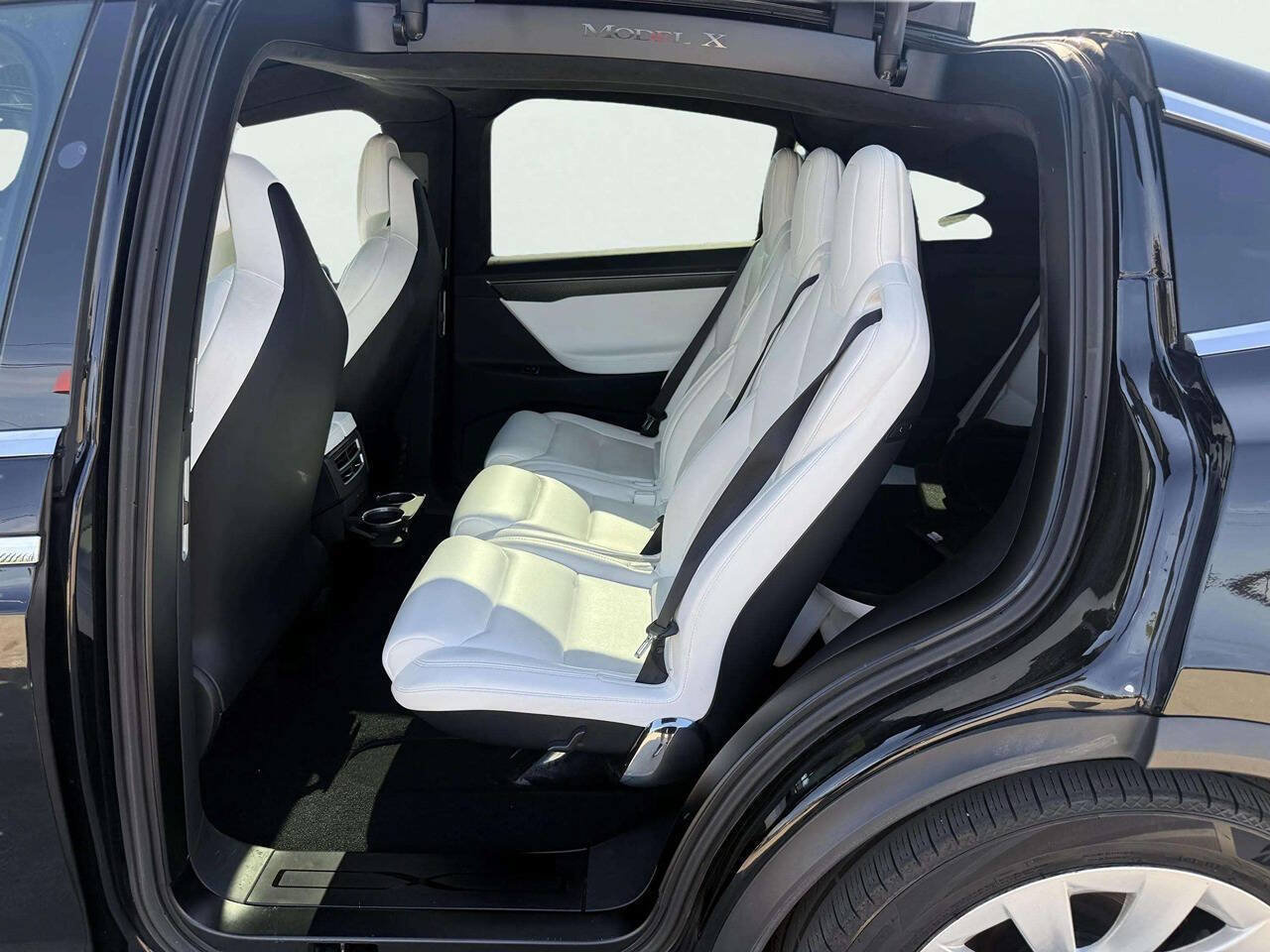 Used 2017 Tesla Model X 75D AWD/4WD image 12