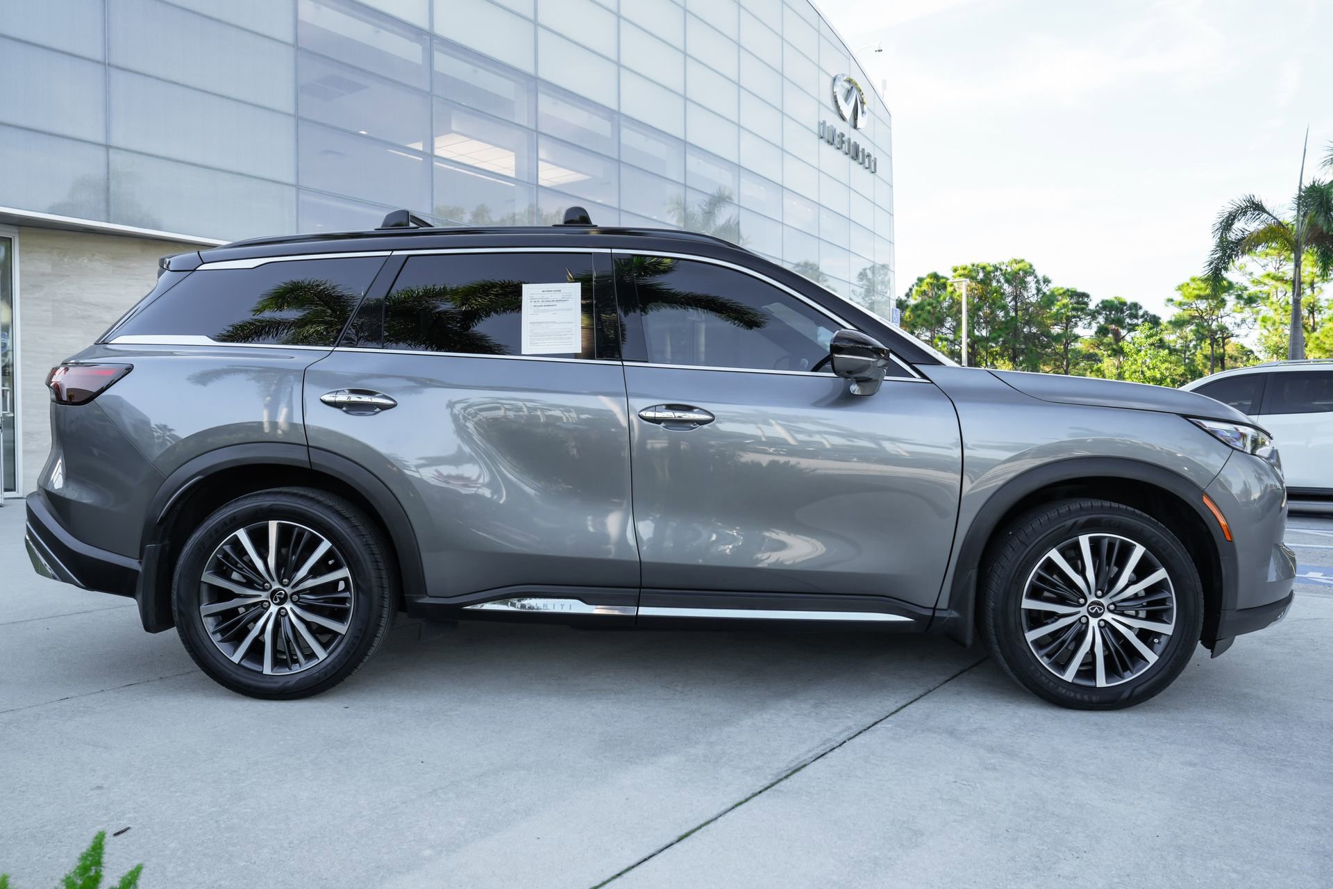 Used 2022 INFINITI QX60 Autograph w/ Cargo Package image 25