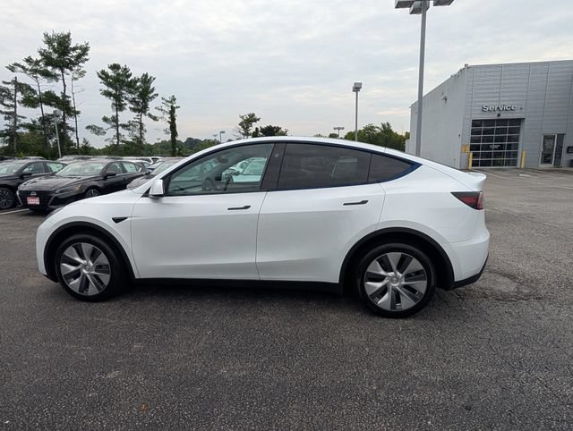 Used 2024 Tesla Model Y Long Range AWD/4WD image 6