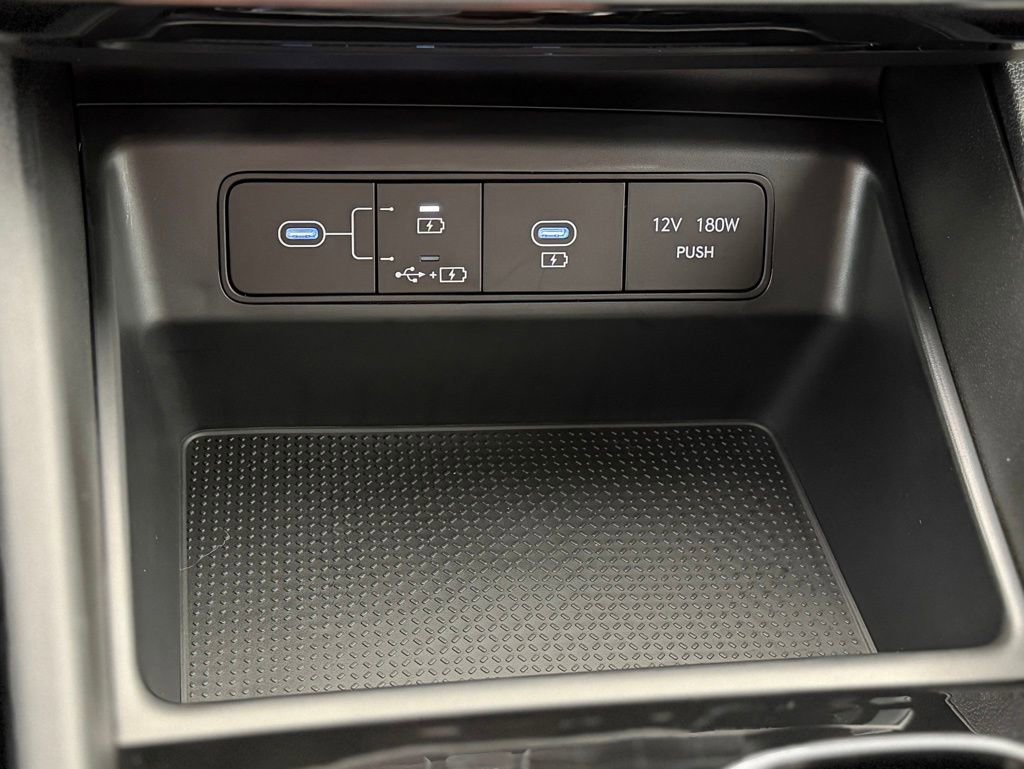 Used 2025 Hyundai Santa Cruz SEL image 16