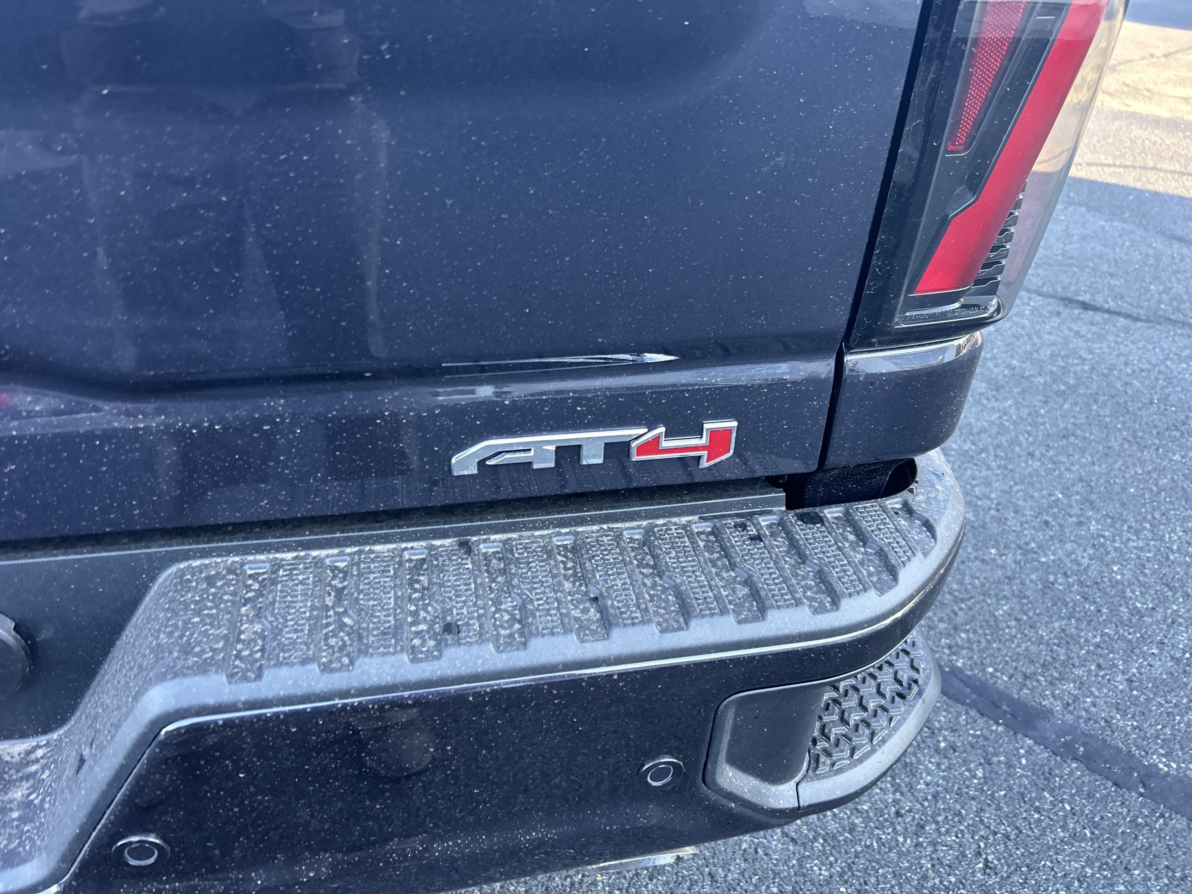 New 2026 GMC Sierra 2500 AT4 w/ AT4 Premium Plus Package AWD/4WD image 11