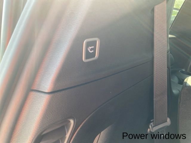 New 2025 Chrysler Pacifica Select w/ Fav Edition Package image 31