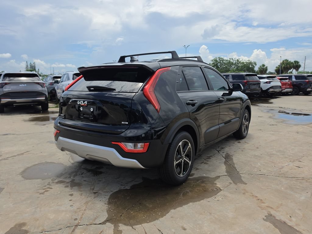 New 2026 Kia Niro EX FWD image 8