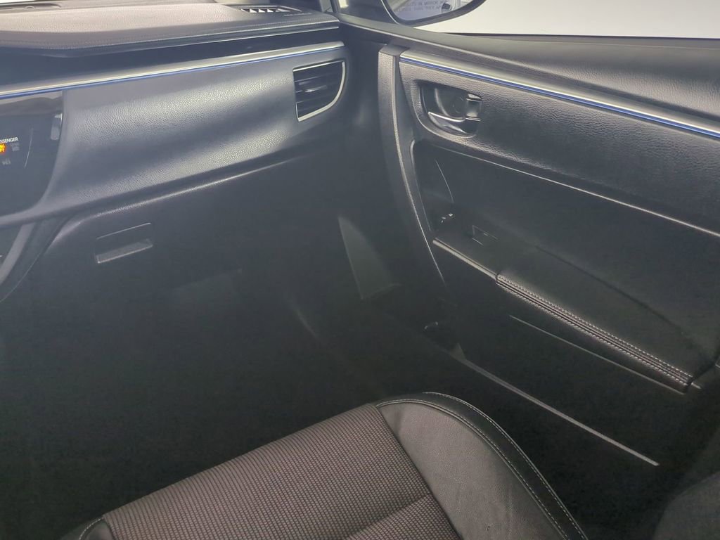 Used 2016 Toyota Corolla S image 17