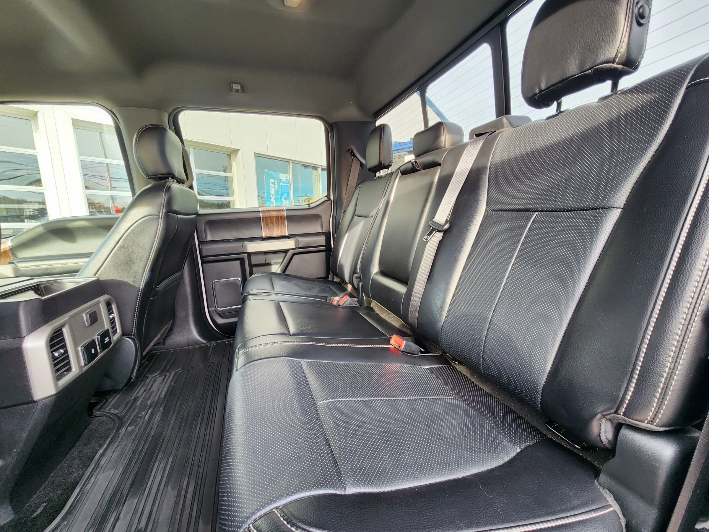 Used 2018 Ford F150 Lariat w/ FX4 Off-Road Package image 41