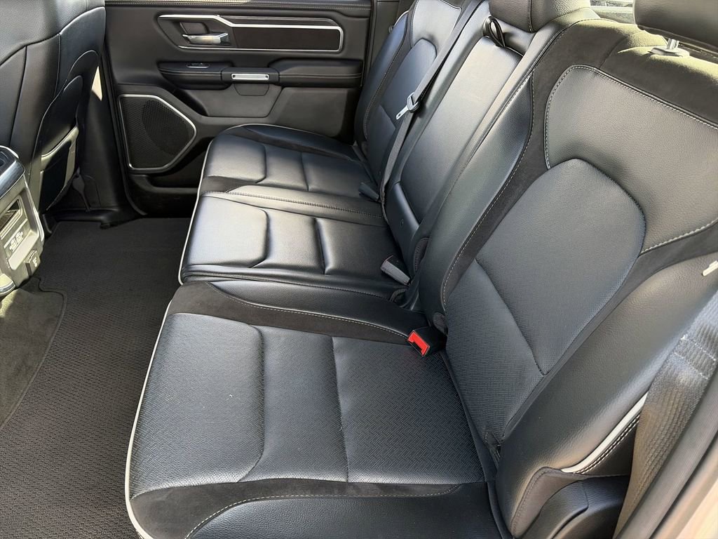 Used 2024 RAM 1500 Laramie AWD/4WD image 26