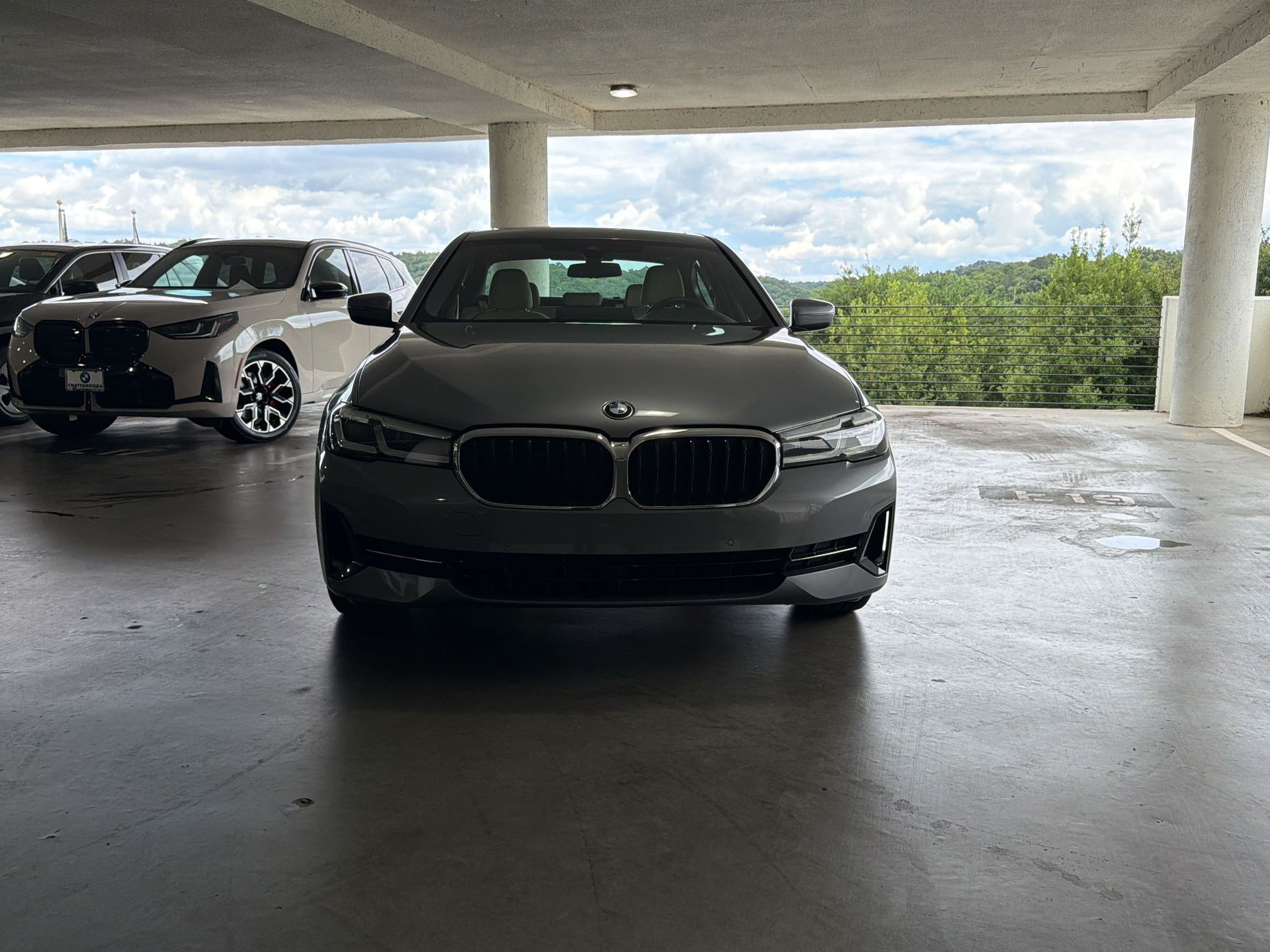 Used 2023 BMW 530i w/ Convenience Package RWD image 4