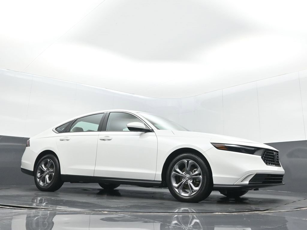Certified 2024 Honda Accord EX image 26